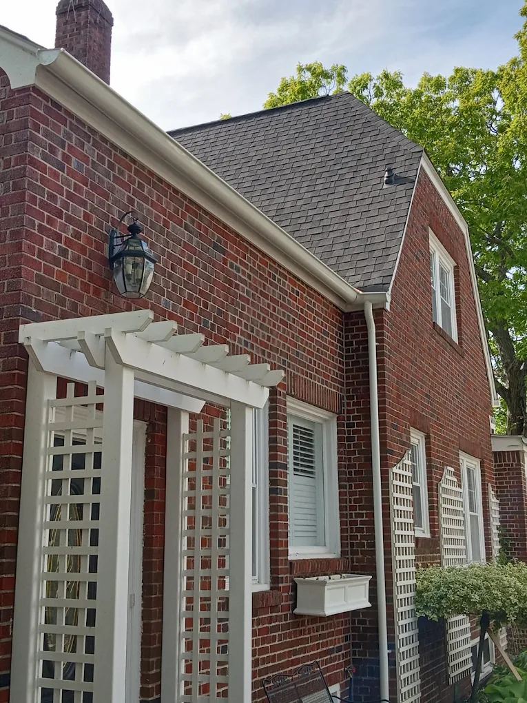 Seamless gutters and downspouts installed by Mr. Gutter